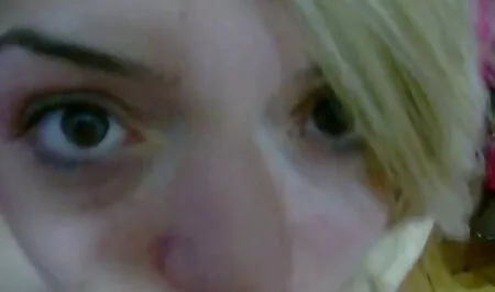 Mlada Angelica jebaće xxx mature se jebem u blizini štale