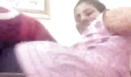 Plavokosa Alexa Grace obožava svog crnca i jebe se na ogromnom crnom penisu porni maturi
