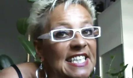Trojstvo želi zadržati video porn mature ranč