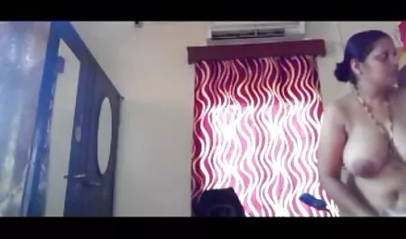 Seksi djevojke u porno ma ture noćnom klubu slave prošlu sesiju