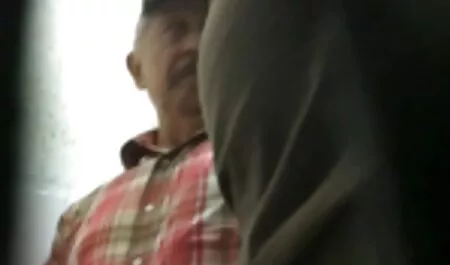 Lijepu nježnu crnu ebanovinu dobiva xxx mature jebeni bijeli seksi tip