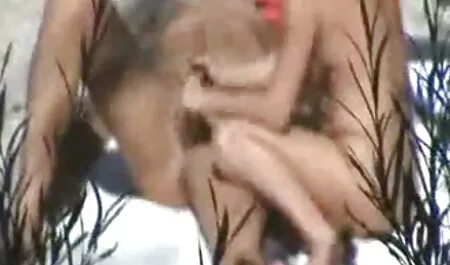 Tip uhvati mladu plavušu kako se porni maturi trgne i jebe je