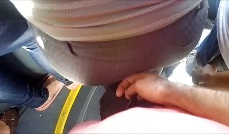 Kuja video mature xxx s probušenom pičkom dobiva masažu