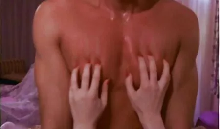 Georgina mature sex pon jebe joj mokar maca sa dildo
