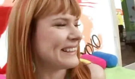 Karina u početku nije znala o čemu se radi masaža, ali kad je terapeut za masažu izvadila vibrator, shvatila mature hq porno je sve i nije joj smetalo