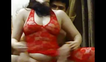 Moja kći i roditelji došli su u restoran i odmah se zaljubio u mladog konobara čiji se doslovno kurac istisnuo iz hlača i free porno video mature bilo je jasno vidljivo koje je veličine