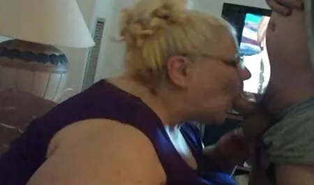 Ima dobro free porno mature njegovanu glatku guzu, male, ali visoke i čvrste sise, slatka japanska usta koja vješto usisavaju veliku glavu