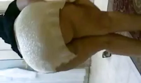 Mužjak mature xxx mature jebe dupe kuje i ispunjava plavušu spermom