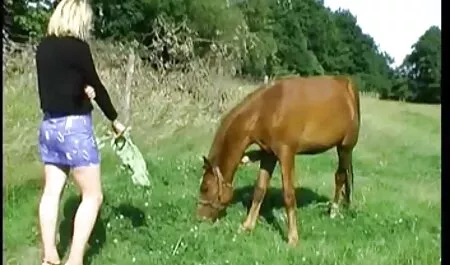 Skinula je gaćice i slavno se video mature xx jebala