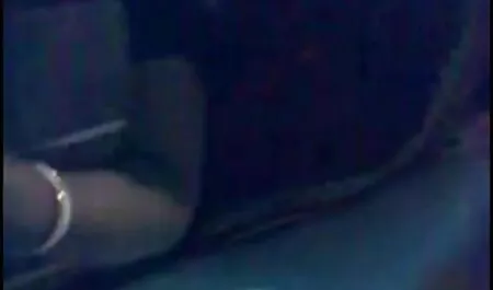 Tri azijske žene teško se jebaju u dlakavu pičku, kuju jauče i xxx mature plaču