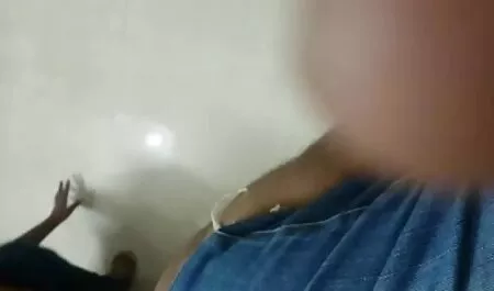 Lijepa kuja Giovana igra se s dildom u pički filme porno cu italience mature