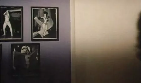Sultna, požudna beba dobiva svoj uski analni porno cu mature italience jebeni pred ogledalom