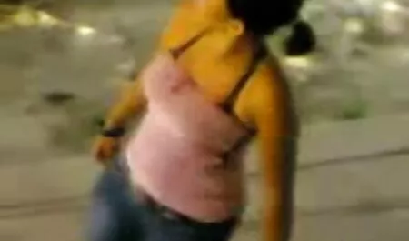 Curly slatka djevojka porni maturi sisa penis