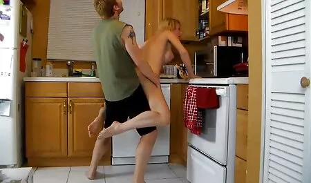Djevojka sisa moćan crni sex video matura kurac