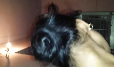 Mlada crvenokosa Carol anal video mature Vega dobiva jebeno svog ljubavnika pored bazena