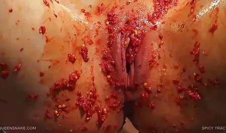 Nakon postignutog učenja na koledžu, ljubavnici su uzeli hotelsku sobu, zakopali filme porno cu italience mature se u spavaćoj sobi i dobro se zajebavali