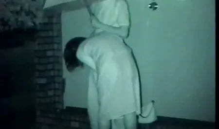 Sluga je jebeno dvoje anal video mature ljudi