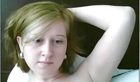 Strastvena usisavanje mlada cumature kuja u pozi 69