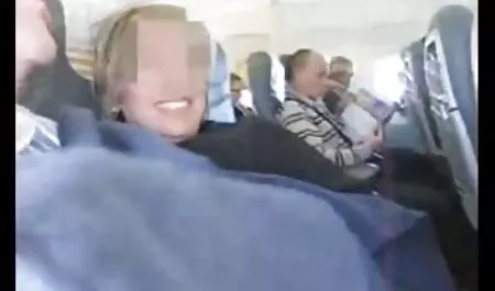 Ova bucmast maca ove djevojke žudi da se jebe. Beba čeka, neće čekati kada vitez dođe porno cu mature free s članom u korist i otkida gaćice, odvoji je u svim pozama