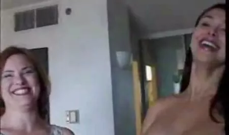 Brineta Anechka matura xxx hd pokazuje svoje čari