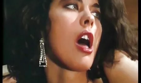 Umjesto dodatnih lekcija, učiteljica je jebala seksi učenika sex video matura