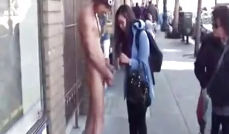 Dvoje čuvara u ženskom zatvoru teško se jebe mature xxx mature s prljavim zatvorenikom pod tušem