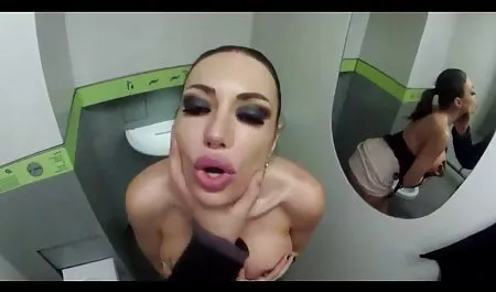 Sara Jay s debelim magarcem dobiva jebeni filme porno cu italience mature u anal