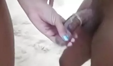 Plavokosa pormo mature Carter Cruise uhvatila je penis i sisala ga